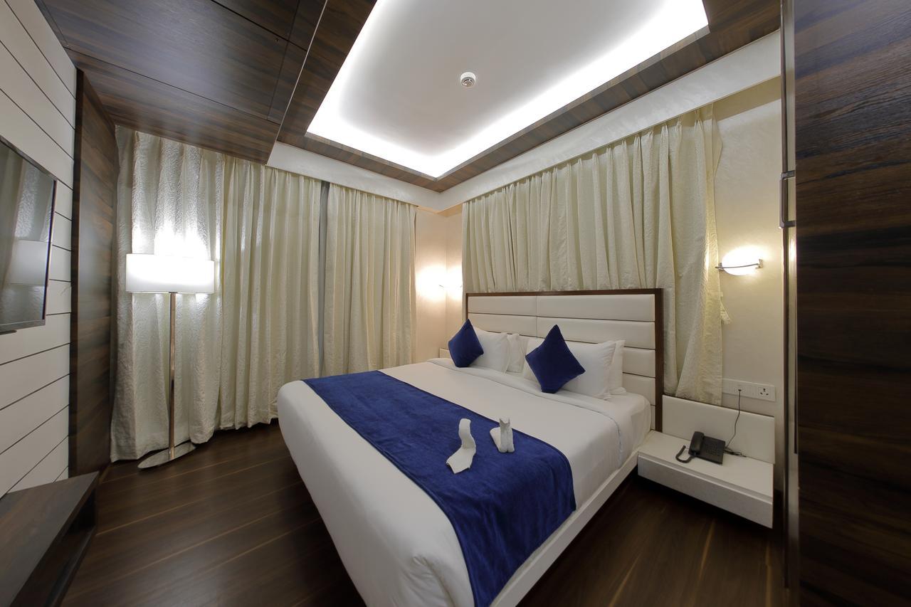 Hotel Silver Heights Ahmedabad Exterior photo